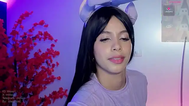 Snapshot of lilijwatson chatting on October 20, 2025, 3:29 am lilijwatson online show from October 20, 2025, 3:29 am