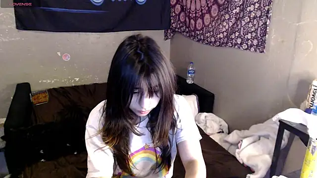 London Ray online show from March 12, 2026, 6:25 pm