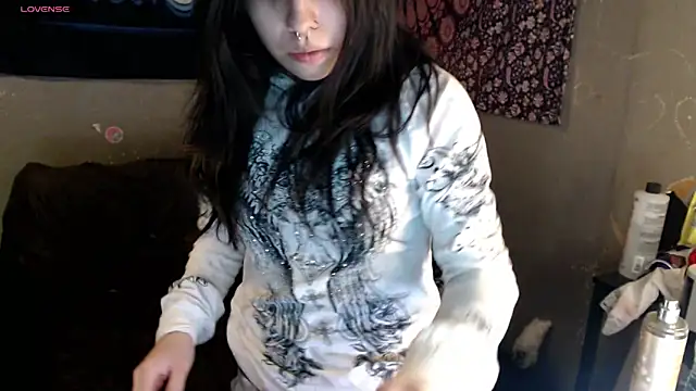 London Ray online show from April 5, 2026, 1:25 am