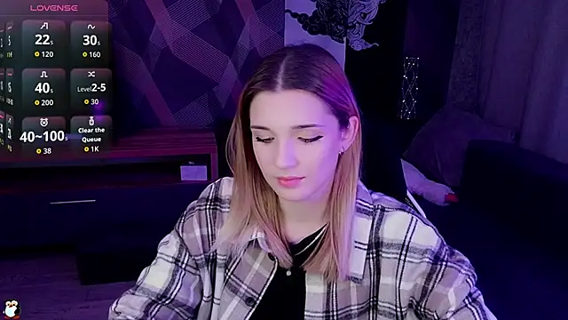 Sandy Belle online show from October 19, 2025, 6:08 pm