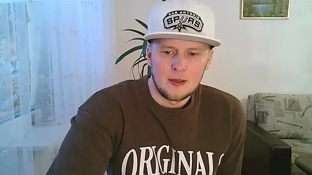 Dartanjanas13 online show from December 1, 2025, 11:15 am