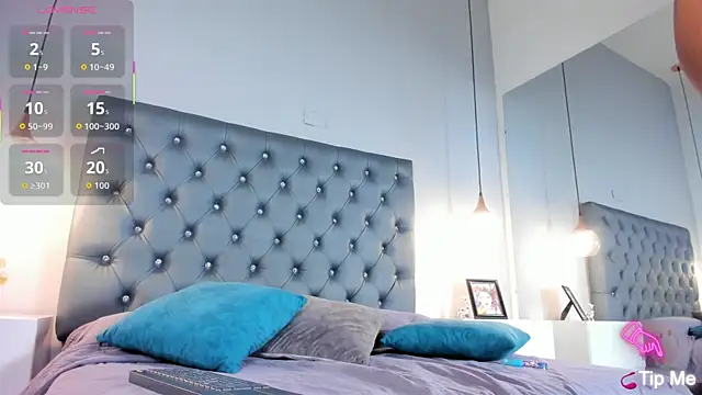 Snapshot of ScarlettGonzalez_ chatting on October 31, 2025, 12:06 pm ScarlettGonzalez online show from October 31, 2025, 12:06 pm