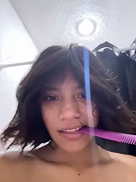 Nia Desire online show from May 28, 2026, 5:49 am