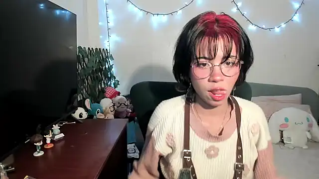 dolliette24 online show from November 5, 2025, 4:23 am