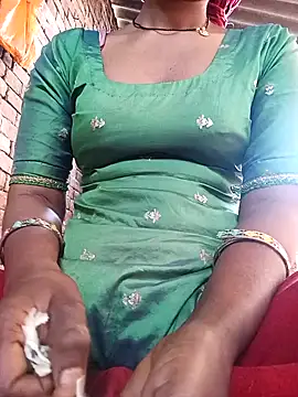 Snapshot of Reeta-rani chatting on November 1, 2025, 4:03 am Reeta-rani online show from November 1, 2025, 4:03 am