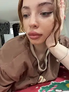 Snapshot of Hannah_xBaby chatting on March 31, 2026, 11:32 am Hannah xBaby online show from March 31, 2026, 11:32 am