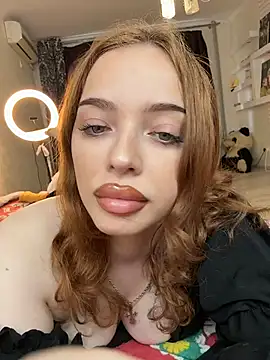 Snapshot of Hannah_xBaby chatting on April 3, 2026, 12:03 pm Hannah xBaby online show from April 3, 2026, 12:03 pm