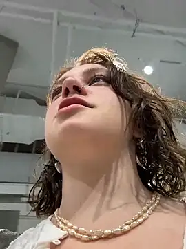 Snapshot of lucy-joy chatting on September 9, 2025, 11:32 am lucy-joy online show from September 9, 2025, 11:32 am