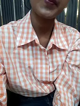 AnkitaDevi online show from October 7, 2025, 3:47 am