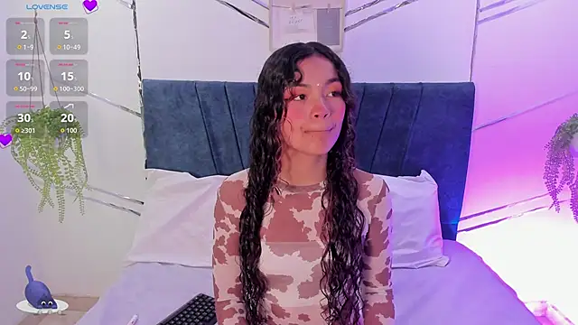 Camilla Miller01 online show from September 20, 2025, 12:50 pm