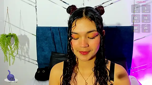 Camilla Miller01 online show from February 10, 2026, 8:57 pm