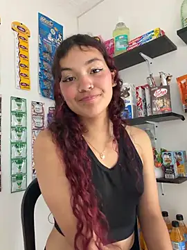 Camilla Miller01 online show from May 28, 2026, 7:55 pm
