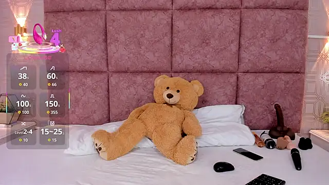 AmyStar1 online show from February 17, 2026, 9:32 pm