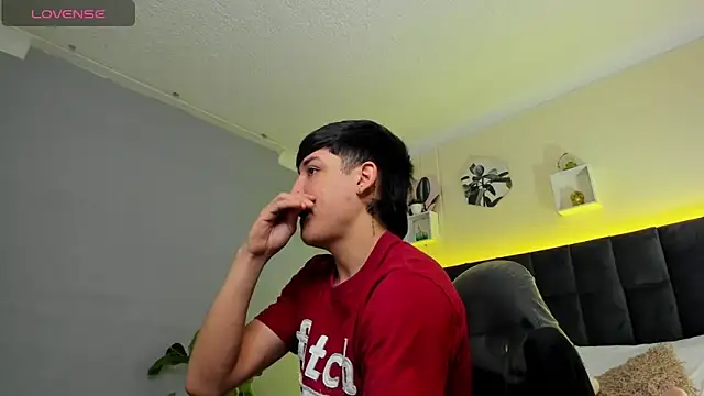 Snapshot of Ares_di_martin chatting on September 25, 2025, 2:54 pm Ares di martin online show from September 25, 2025, 2:54 pm