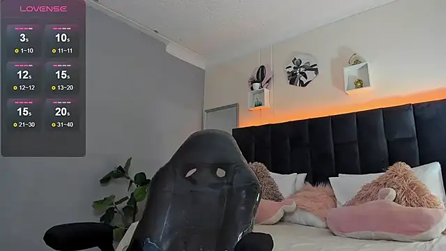 Snapshot of Ares_di_martin chatting on October 1, 2025, 1:28 pm Ares di martin online show from October 1, 2025, 1:28 pm