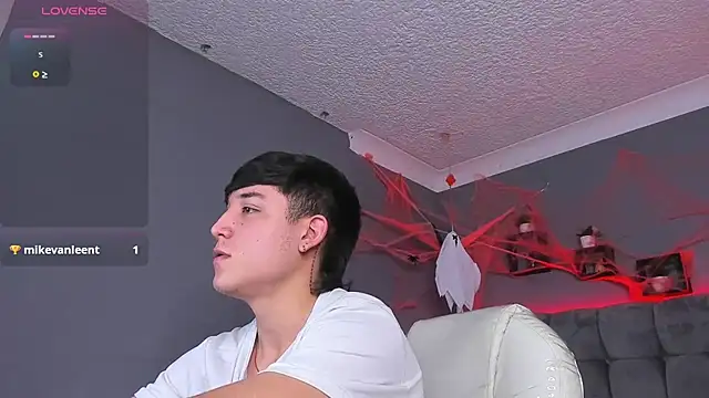 Snapshot of Ares_di_martin chatting on October 23, 2025, 4:12 am Ares di martin online show from October 23, 2025, 4:12 am