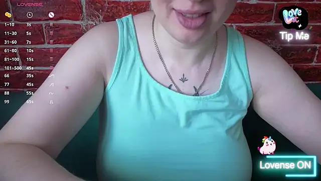 Snapshot of CitrusBlissss chatting on April 14, 2026, 4:07 am CitrusBlissss online show from April 14, 2026, 4:07 am