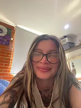 KoraSweett online show from February 7, 2026, 6:55 pm