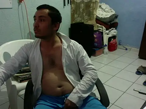 Snapshot of hornymkguyfun chatting on January 15, 2026, 4:50 am hornymkguyfun online show from January 15, 2026, 4:50 am