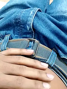 Snapshot of Saxyboy2002 chatting on November 26, 2025, 8:59 am Saxyboy2002 online show from November 26, 2025, 8:59 am