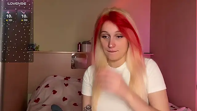 Snapshot of _Annabel_Myr_ chatting on November 8, 2025, 11:10 am Annabel Myr online show from November 8, 2025, 11:10 am