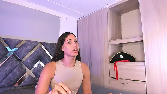 Snapshot of candice777 chatting on October 1, 2025, 12:11 pm candice777 online show from October 1, 2025, 12:11 pm