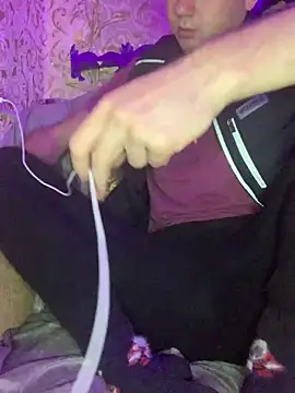 Snapshot of sal0mka chatting on October 17, 2025, 3:58 pm sal0mka online show from October 17, 2025, 3:58 pm