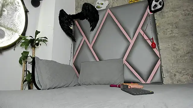 Snapshot of Euphoria_07 chatting on October 26, 2025, 3:45 am Euphoria 07 online show from October 26, 2025, 3:45 am