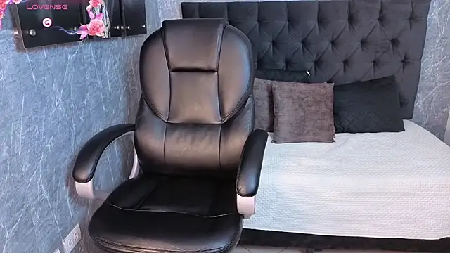 Snapshot of eileen__hills chatting on September 27, 2025, 7:08 pm eileen hills online show from September 27, 2025, 7:08 pm