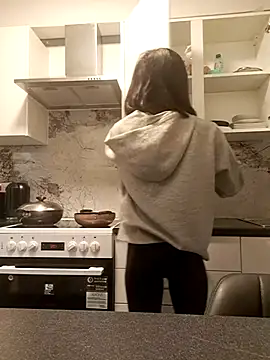 Snapshot of Ladyboyluxe chatting on February 22, 2026, 8:07 pm Ladyboyluxe online show from February 22, 2026, 8:07 pm