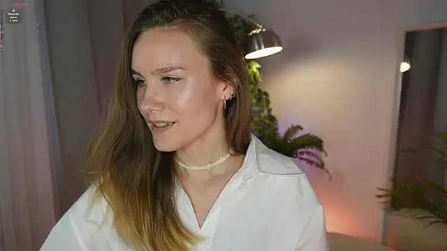 Snapshot of _Clare_Florence_ chatting on October 10, 2025, 1:32 pm Clare Florence online show from October 10, 2025, 1:32 pm