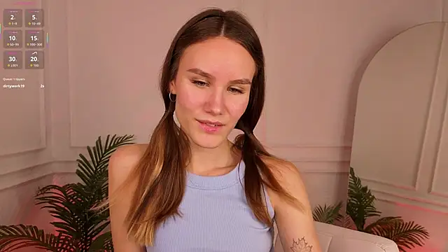 Snapshot of _Clare_Florence_ chatting on October 12, 2025, 1:54 pm Clare Florence online show from October 12, 2025, 1:54 pm