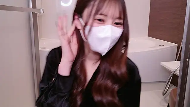 MOEMOE-Q online show from February 17, 2026, 7:20 pm