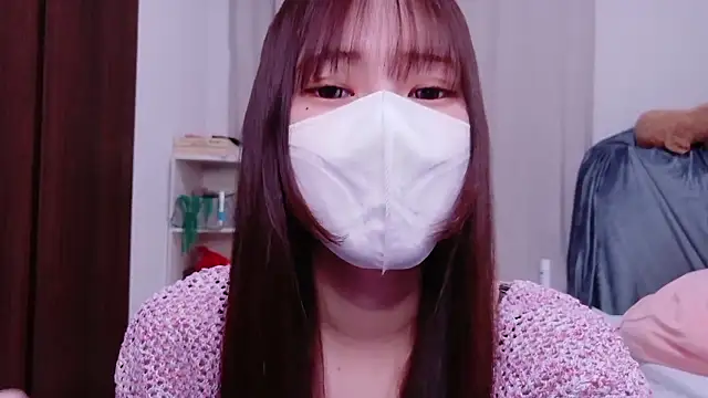 MOEMOE-Q online show from April 14, 2026, 5:08 pm