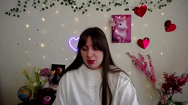 Amanda Bright  online show from March 16, 2026, 11:58 am