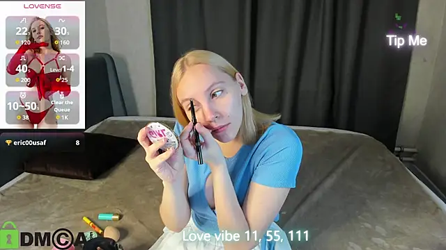 Snapshot of Anna_Chelsea chatting on October 9, 2025, 11:36 pm Anna Chelsea online show from October 9, 2025, 11:36 pm