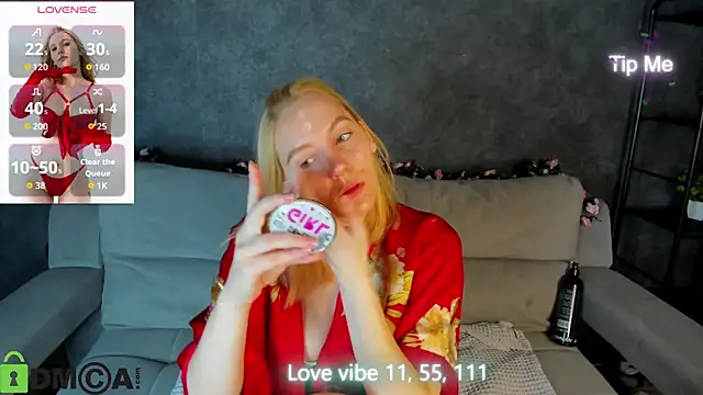 Snapshot of Anna_Chelsea chatting on November 12, 2025, 1:06 am Anna Chelsea online show from November 12, 2025, 1:06 am