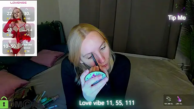 Anna Chelsea online show from December 17, 2025, 12:05 am