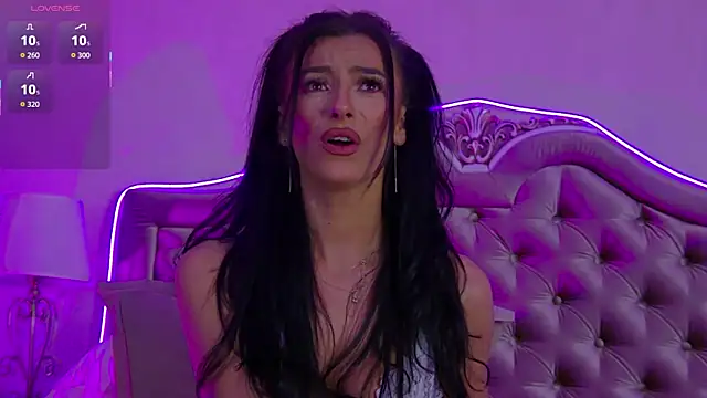 Snapshot of KinkyAmelie chatting on September 28, 2025, 4:56 pm KinkyAmelie online show from September 28, 2025, 4:56 pm