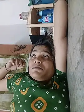 Snapshot of Trisha_71 chatting on June 10, 2026, 4:39 pm Trisha 71 online show from June 10, 2026, 4:39 pm