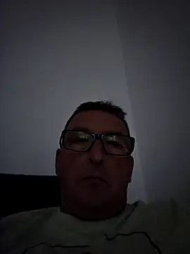 Snapshot of Oorse1966 chatting on October 20, 2025, 8:31 pm Oorse1966 online show from October 20, 2025, 8:31 pm