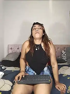 Snapshot of shanell_saenz chatting on October 5, 2025, 11:13 pm shanell saenz online show from October 5, 2025, 11:13 pm