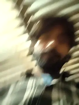 Snapshot of OmeningFurorji chatting on October 30, 2025, 12:06 pm OmeningFurorji online show from October 30, 2025, 12:06 pm