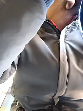 Snapshot of OmeningFurorji chatting on January 14, 2026, 8:53 am OmeningFurorji online show from January 14, 2026, 8:53 am