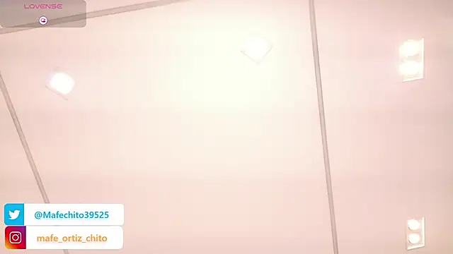 Snapshot of Sweet_Mafe chatting on March 11, 2026, 1:39 pm Sweet Mafe online show from March 11, 2026, 1:39 pm