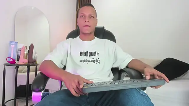 Snapshot of Ricky_Owens1 chatting on September 11, 2025, 12:49 pm Ricky Owens1 online show from September 11, 2025, 12:49 pm