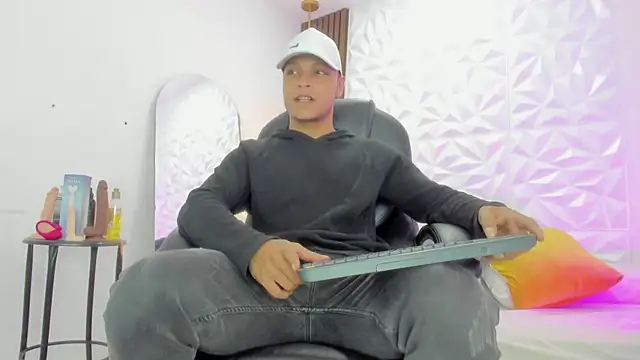 Snapshot of Ricky_Owens1 chatting on October 9, 2025, 12:58 pm Ricky Owens1 online show from October 9, 2025, 12:58 pm