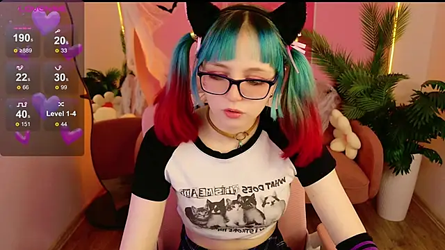 CoralineYoung online show from November 2, 2025, 3:58 pm