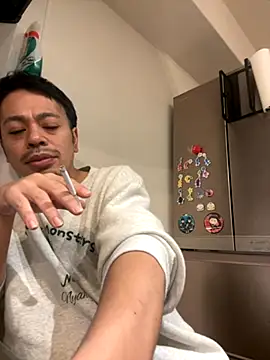 muut1215 online show from November 18, 2025, 6:12 pm