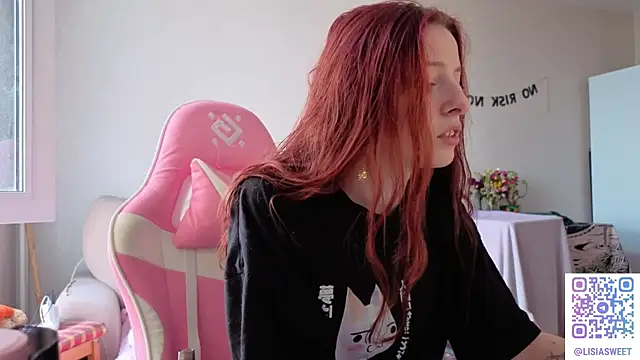 Snapshot of Lika_Emmir chatting on September 12, 2025, 5:51 am Lika Emmir online show from September 12, 2025, 5:51 am